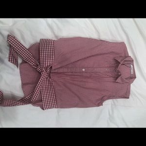 Sleeveless checkered knot button down